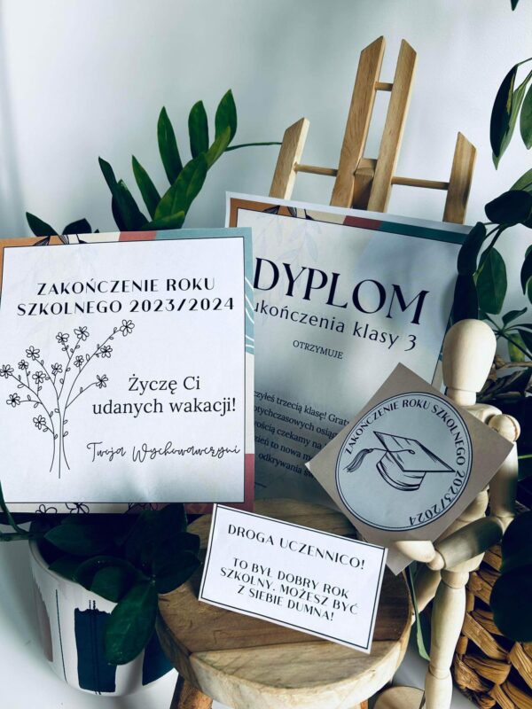 pakiet dyplomów rys