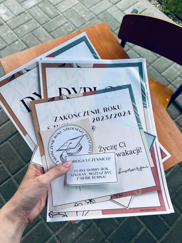 pakiet dyplomów rys