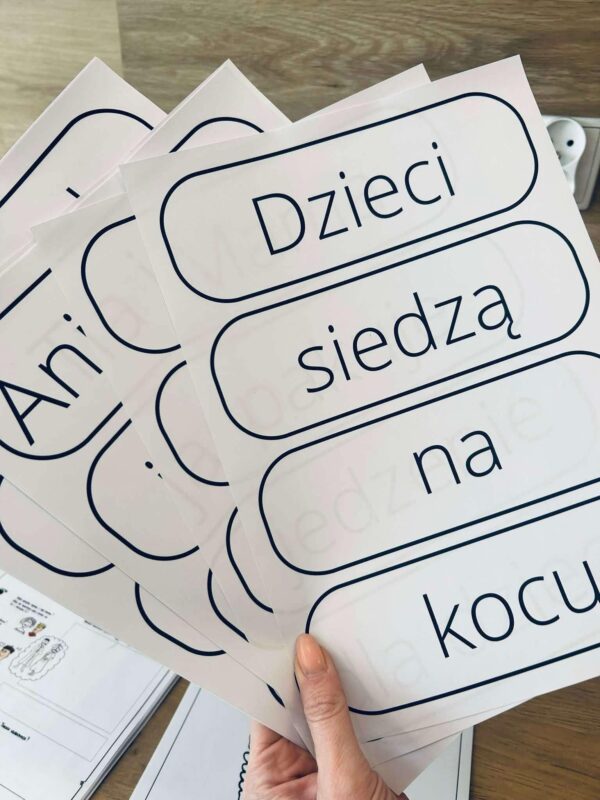 UKŁADANIE ZDAŃ