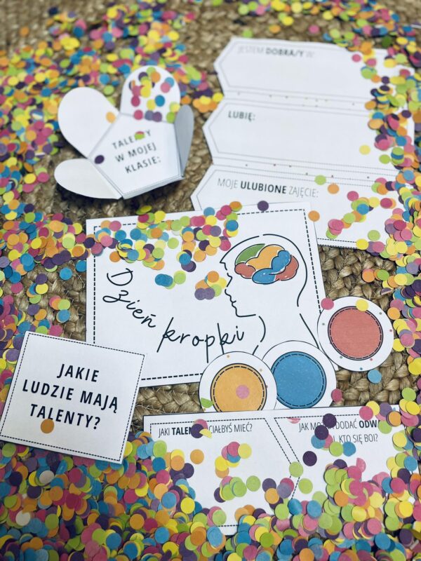 LAPBOOK DZIEŃ KROPKI
