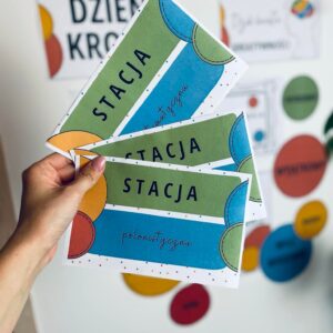 LEKCJA METODĄ STACJI - DZIEŃ KROPKI